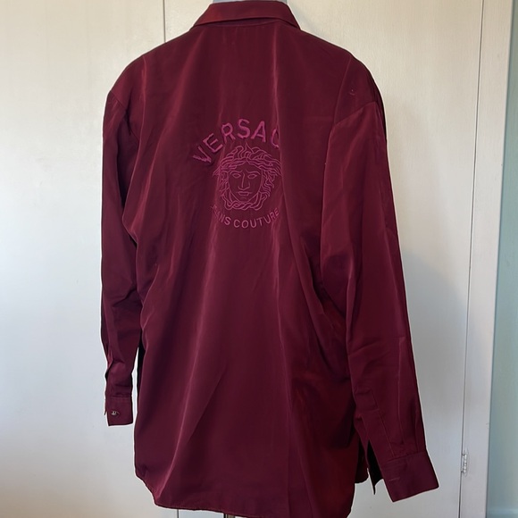 VERSACE JEANS COUTURE. As-Is  Embroidered Buttons down red color Mens SHIRT sz M - Picture 9 of 16